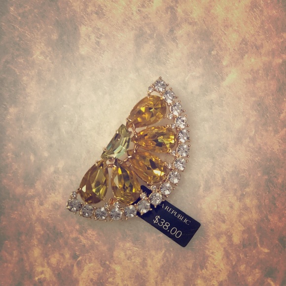 Banana Republic Jewelry - Lemon Brooch